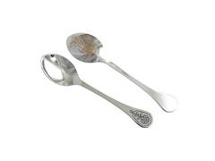 Серебряная чайная ложка с резным изображением  Зайки в штанишках на черпачке и узором на ручке